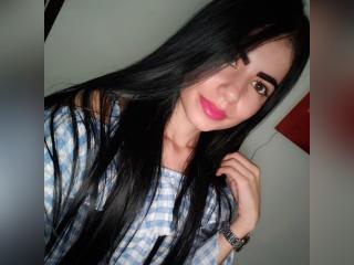 Фото секси-профайла модели LexyJensen, веб-камера которой снимает очень горячие шоу в режиме реального времени!