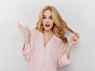 Picture of the sexy profile of ProvenceRose, for a very hot webcam live show !