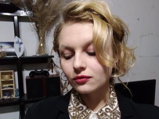 DorinaLips DorinaLips