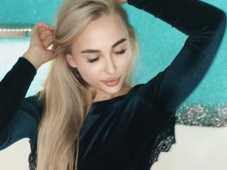 תמונת פרופיל סקסית של SunriseL למופע חי מאוד סקסי!