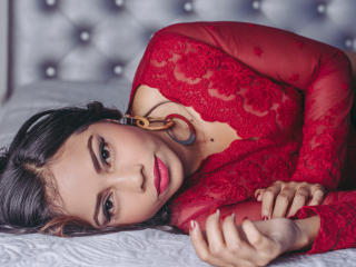 Hình ảnh đại diện sexy của người mẫu FridaPassion để phục vụ một show webcam trực tuyến vô cùng nóng bỏng!